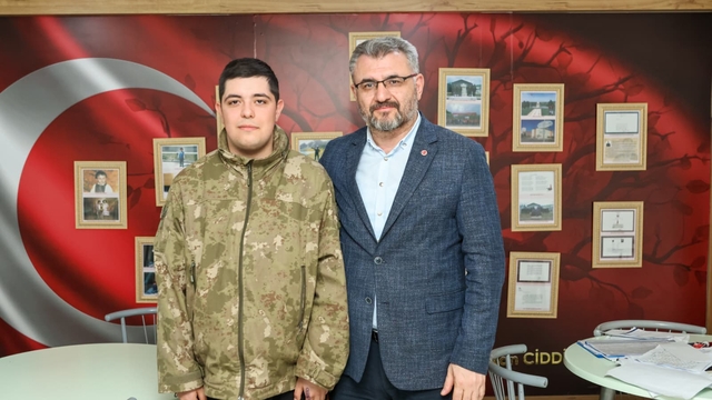 AK Parti Sivas İl Başkanı Tanrıverdi, Mehmetçiği ziyaret etti