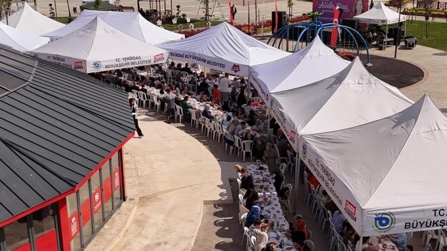 Anneler buluştu
Tekirdağ'da Anneler Günü coşkusu