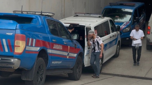 Taksiciyi rehin alıp polise ateş eden zanlı tutuklandı