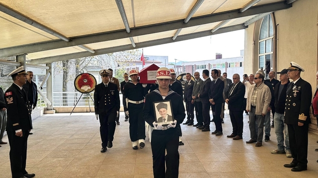 Zonguldak'ta vefat eden Kıbrıs gazisi Hikmet Güney son yolculuğuna uğurlandı