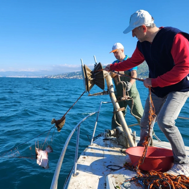 Kalkan av yasağı denetimlerinde 3 bin metre ağa el konuldu