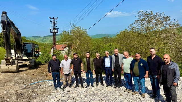 AK Parti merkez ilçe teşkilatı köy ve beldelerde çalışmaları inceledi