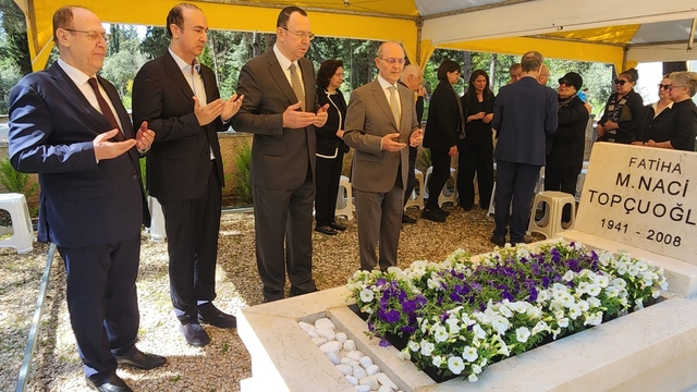 Naci Topçuoğlu Vefatının 18. Yılında mezarı başında dualarla anıldı