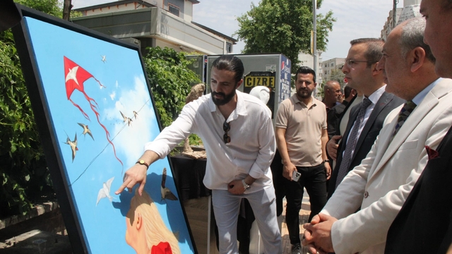 Cizre'de öğrencilerin hazırladığı resimler sergilendi