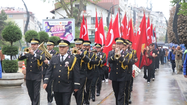 'Bolu'nun Babası' İzzet Baysal törenle anıldı