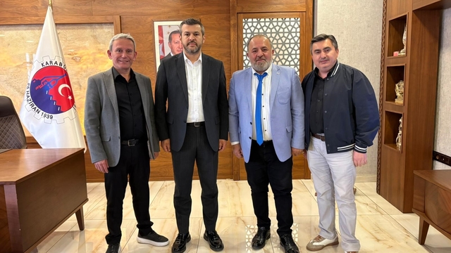 Berberler ve Kuaförler Günü'nde anlamlı ziyaret