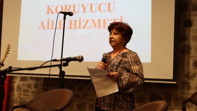 Edirne'de koruyucu aile hizmeti tanıtıldı