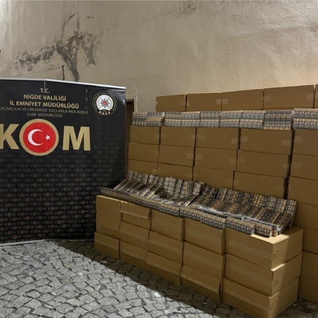 Niğde'de 50 bin paket kaçak sigara ele geçirildi