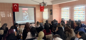 Çıldır Anaokulu'nda annelere sürpriz