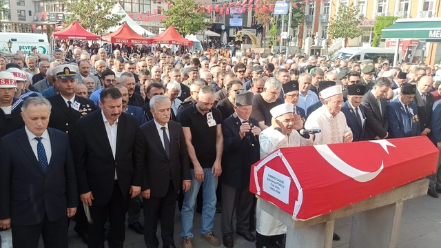 Devrekli Kıbrıs Gazisi son yolculuğuna dualarla uğurlandı