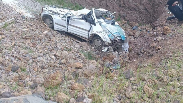 Şanlıurfa'da kamyonet uçuruma yuvarlandı: 1 ölü