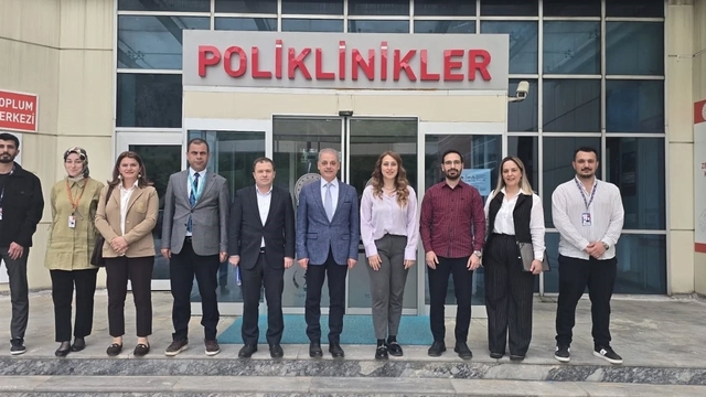Tekin, Kemah Devlet Hastanesi'nde çalışmaları inceledi