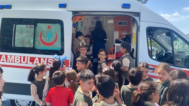 Erzincan'da miniklere "Sağlıklı Gelecek" eğitimi