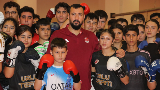 Muaythai sporuna ilgi; gençler hem kendini savunuyor hem geleceğini inşa ediyor