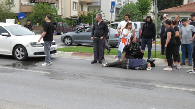 Kırklareli'nde otomobil ile motosikletin çarpıştığı kazada 1 kişi yaralandı