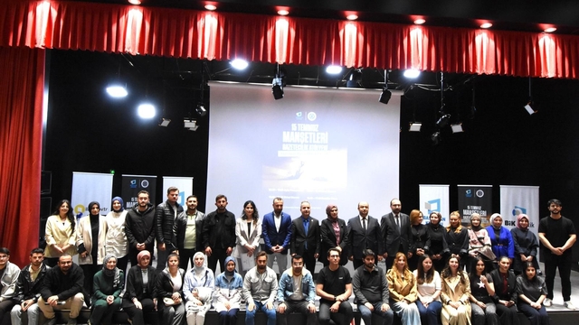 "15 Temmuz Manşetleri Gazetecilik Atölyesi" Atatürk Üniversitesinde başladı