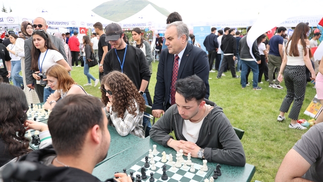 ERÜ'de Evim Kampüs'26 Sıfır Atık Festivali başladı