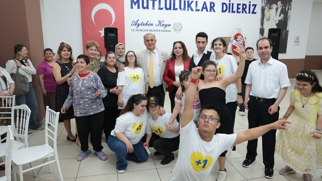 İncirliova'da engelli gençler için asker eğlencesi