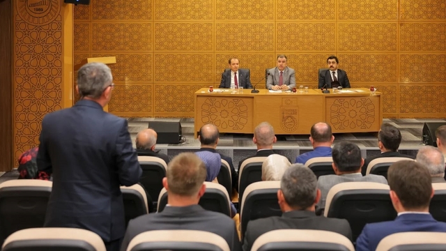 Bayburt'ta kamu hizmetleri ve yatırımlar masaya yatırıldı