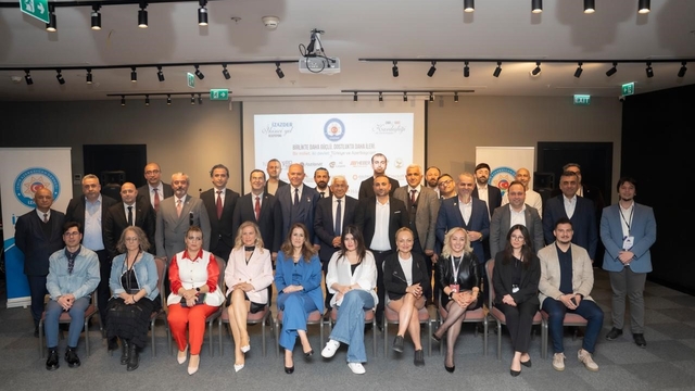 İzmir-Bakü kardeşliğinin 40. yılı kutlandı