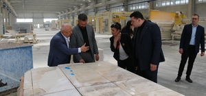 Eskipazar sarı traverten taşı için Afyon'da inceleme gezisi