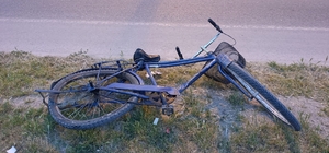 Motosikletle bisikletin çarpıştığı kazada 2 kişi yaralandı