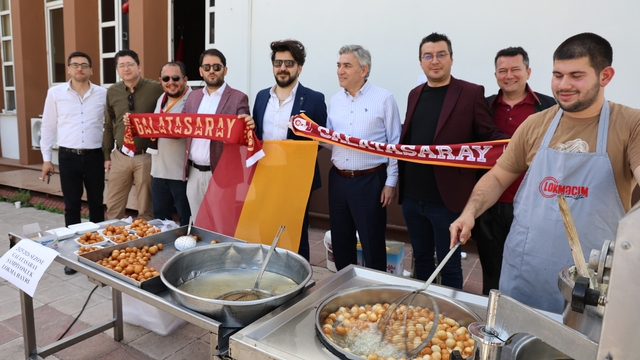 Aydın'da Galatasaraylı avukatlar, şampiyonluk lokması döktürdü