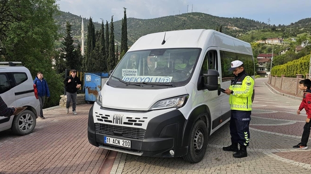 Bilecik'te okul servis araçları denetlendi
