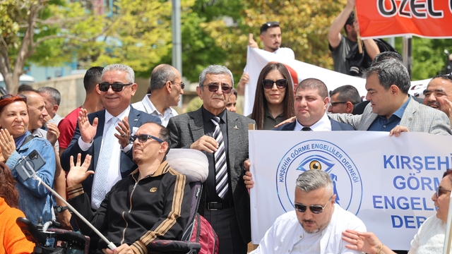Kırşehir'de engelli bireyler için sessiz yürüyüş düzenlendi
