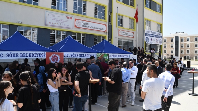 Söke'de 3. Kariyer Günleri gençleri iş dünyasıyla buluşturdu