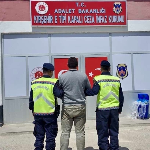 Kırşehir'de hakkında kesinleşmiş hapis cezası bulunan 1 kişi yakalandı