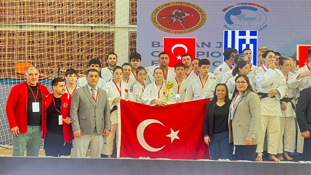 Manisalı Judoculardan Balkan'da madalya yağmuru