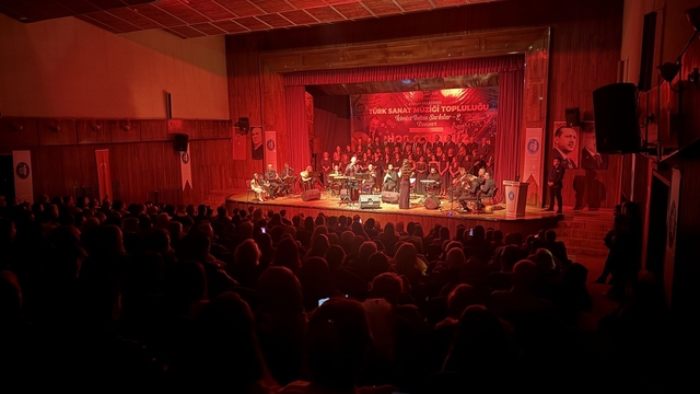 "İçimizi Isıtan Şarkılar" konserine büyük ilgi