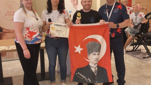 Uluslararası Masaj Şampiyonası'nda İzmir rüzgarı
Masajın şampiyonu İzmir'den: Muhammet Keskin zaferle döndü