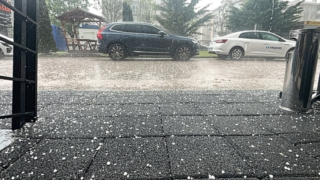 Bolu'da sağanak ve dolu etkili oldu