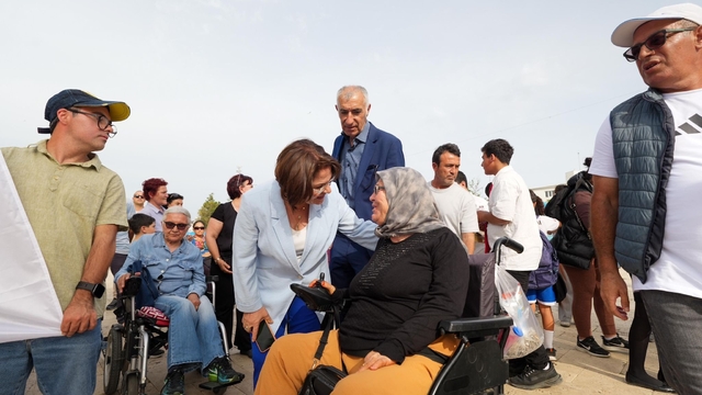 Didim'de engelli bireyler ve aileleri farkındalık etkinliğinde buluştu