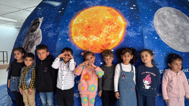 Keban'da okulda uzay çadırı kuruldu
