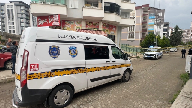 Samsun'da 4'üncü kattan düşen kadın ağır yaralandı