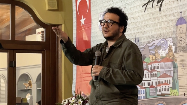 Çorum Belediyesi'nin "Han Sohbetleri"nde bilim dolu akşam