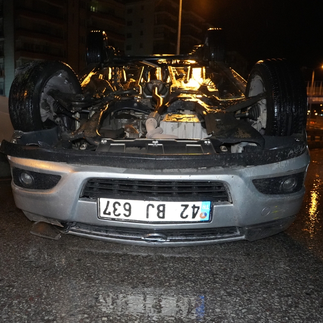 Alkollü sürücünün kullandığı otomobil takla attı