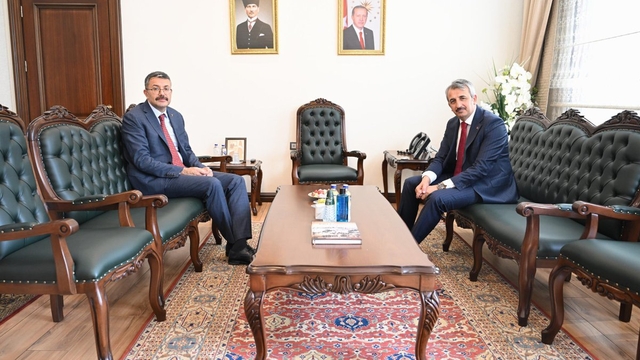Edirne Valisi Sezer, Ankara'da ziyaretlerde bulundu