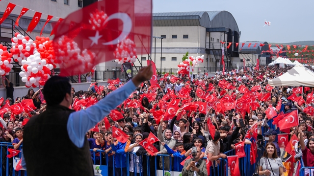 Şehitkamil'de 15 bin kişilik dev konser
19 Mayıs coşkusuna rekor katılım