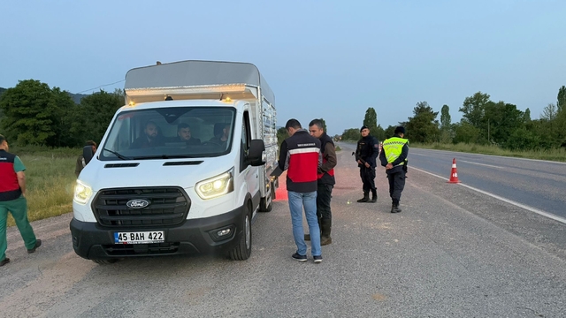 Simav'da yol kontrol faaliyeti