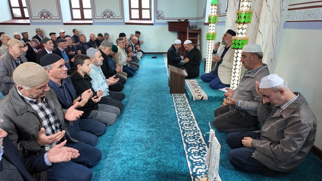 Eskişehir'in tarihi Kuyucak mahallesinde Hıdırellez Şenliği
Hem Osmanlı'dan kalma tarihi mekânları görme, hem de Yörük kültürünü yakından tanıma fırsatı buldular