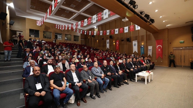 Dilovası'nda vatandaşlara afetlere hazırlık eğitimi verildi