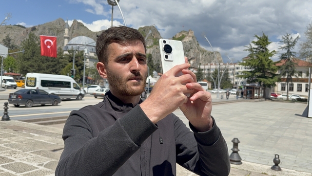Dünya başarısı vize engelinin ardından şimdi de gümrüğe takıldı