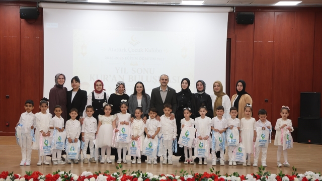 Çayırova'da minikler Kur'an-ı Kerim'e geçmenin heyecanını yaşadı