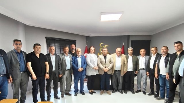 MHP İl Başkanı Özkan muhtarlarla bir araya geldi