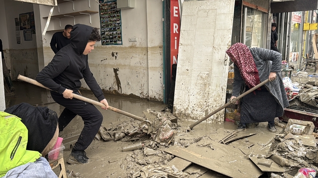 Samsun'da selin neden olduğu hasarının boyutu gün aydınlanınca ortaya çıktı (2)