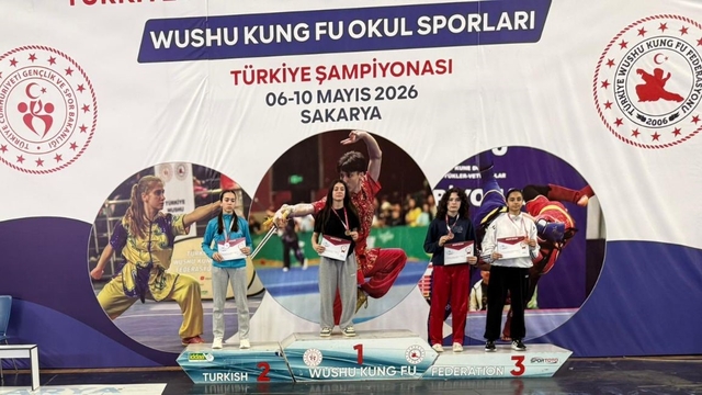 Devrekli öğrenci ilçeye şampiyon olarak döndü
